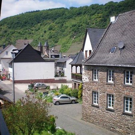 Mosel-Gastehaus Kirch Hotel Ernst Kamer foto