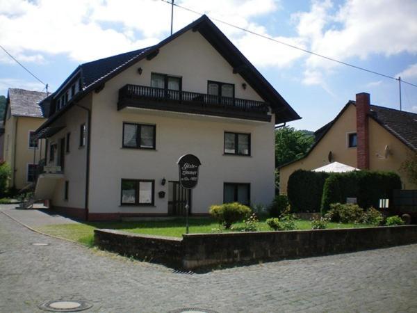 Mosel-Gastehaus Kirch Hotel Ernst Kamer foto